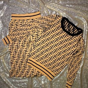 machine set F Letters print size s / m is streach material sweater and skirt